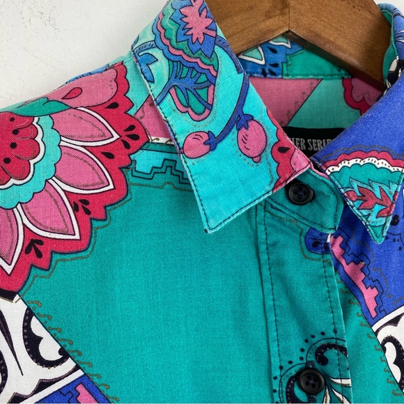 Vtg Frontier Series size Medium Women’s Multicolor Colorful Aztec Western Shirt - Picture 5 of 9